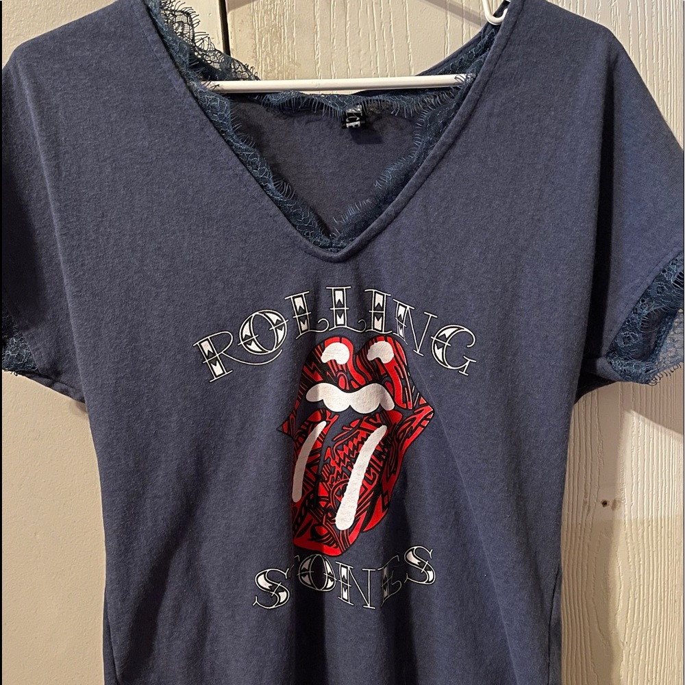 rolling stone t-shirt